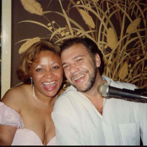 1990 Pianoforte mit The Platters